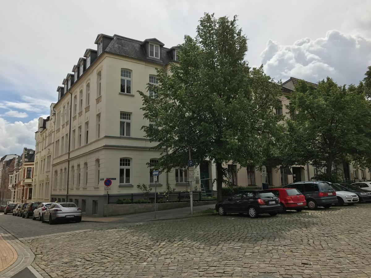 שוורין Zimmer Im Ug Direkt In Der Innenstadt, Centrum מראה חיצוני תמונה