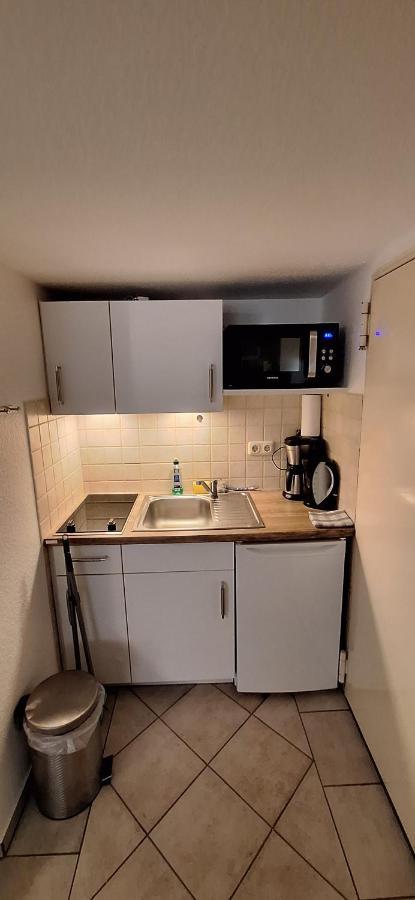 שוורין Zimmer Im Ug Direkt In Der Innenstadt, Centrum מראה חיצוני תמונה
